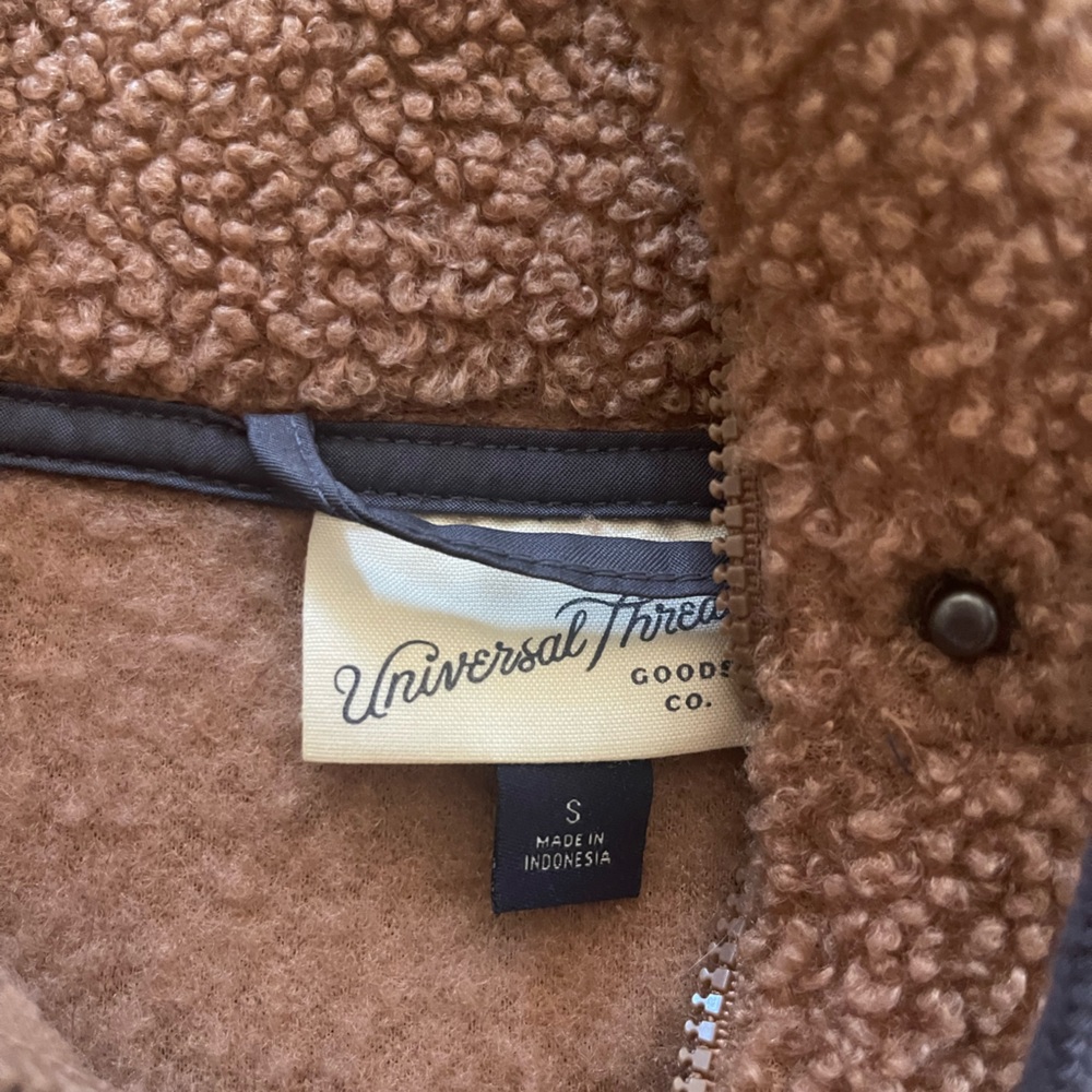 Good Threads Quarter Zip - Picture 2 of 2